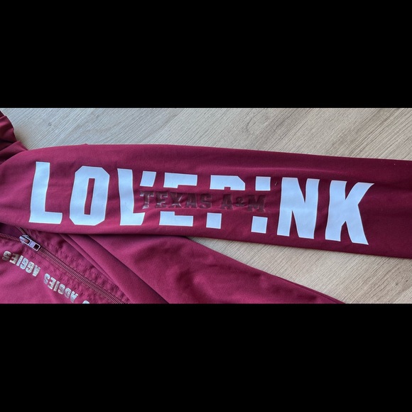 VS Pink Aggie pullover. - Picture 3 of 5